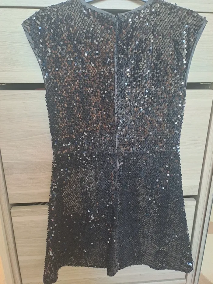 Robe à paillettes - photo numéro 5