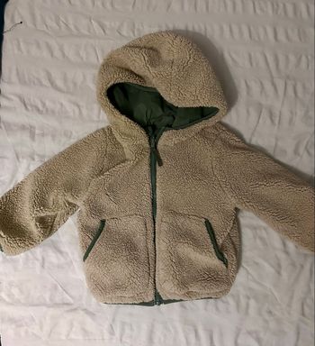 Manteau à capuche réversible tape à l’œil , taille 24 mois