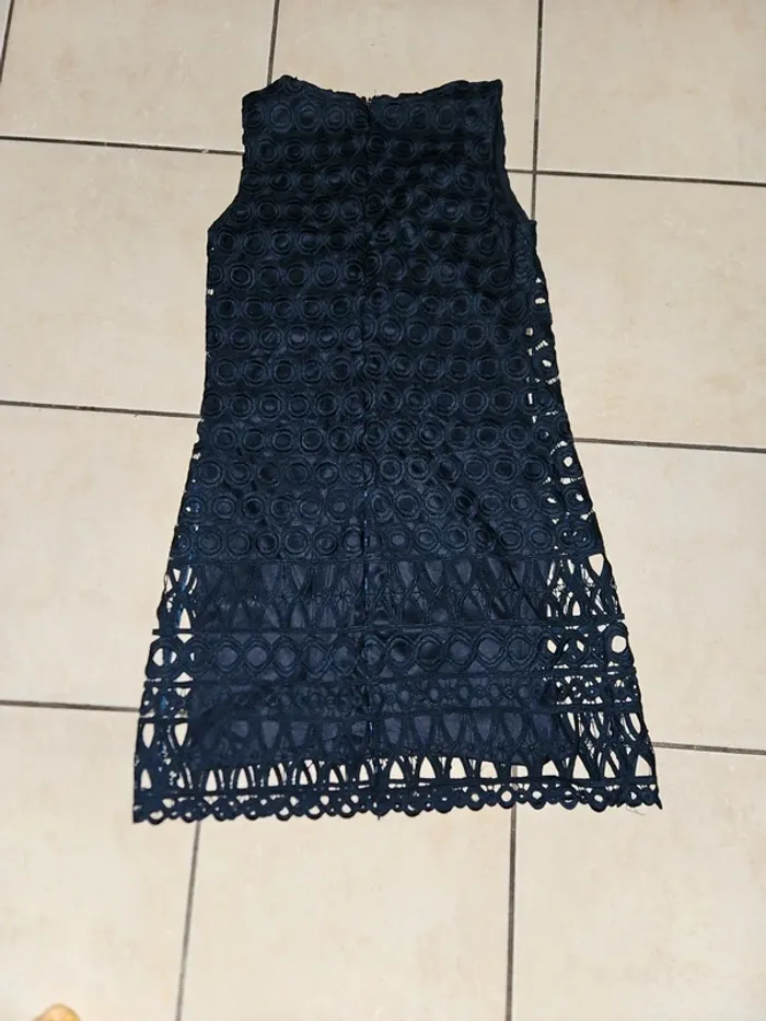Robe bleu marine - photo numéro 4