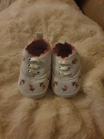 Chaussons neuf 3/6 mois