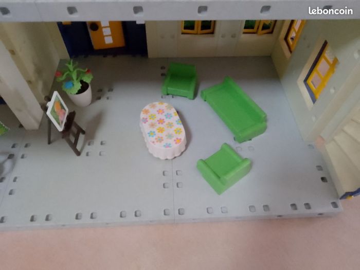 Maison Playmobil avec accessoires - photo numéro 3