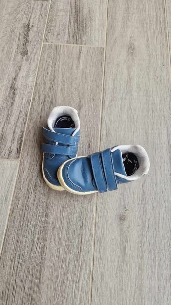 Chaussures decathlon taille 26