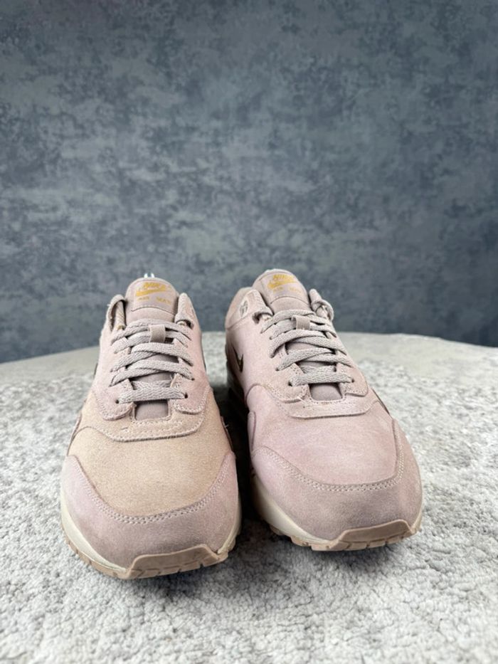 air max 1 jewel pink