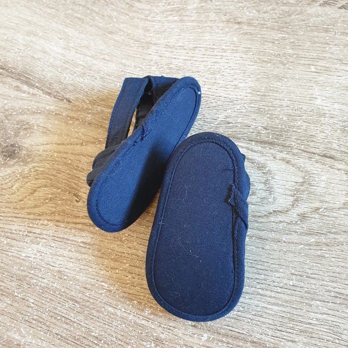🩷 Sandales souple bébé avec scratch Kiabi 6 mois 18 #emyfleury_pointure18fille - photo numéro 4