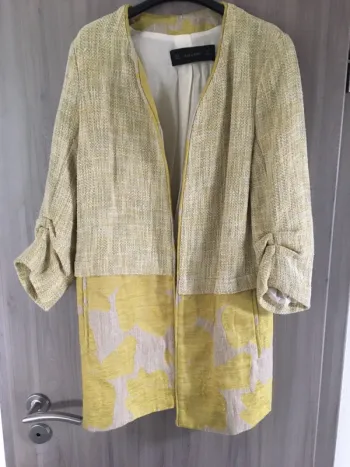 Veste de printemps manches 3/4 bicolore verte et moutarde T.S Zara