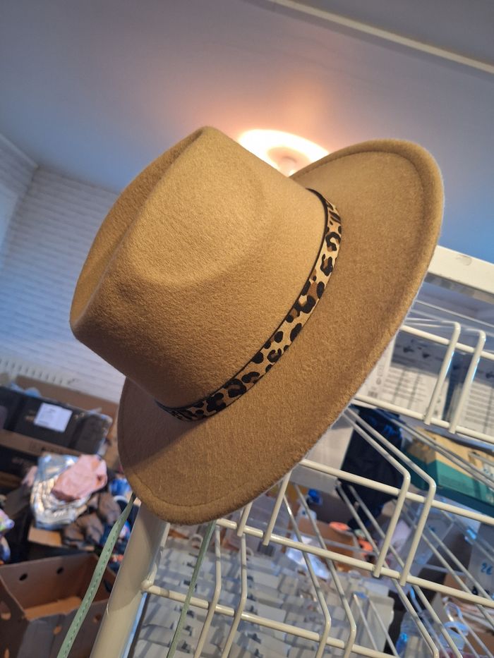 Chapeau femme - photo numéro 2