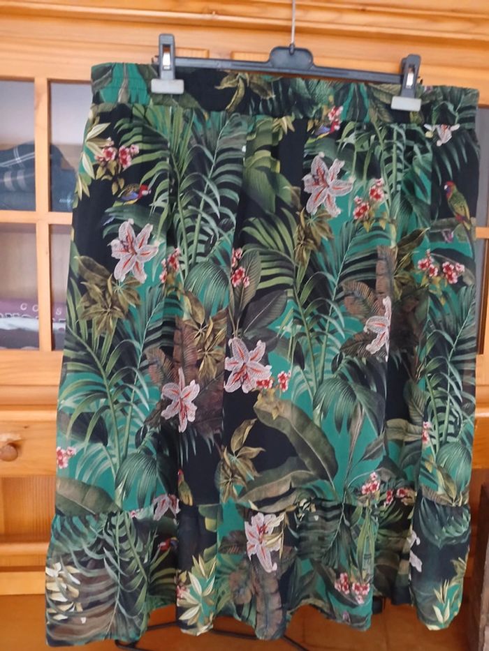 Jupe imprimée tropical Taille 52 - photo numéro 3