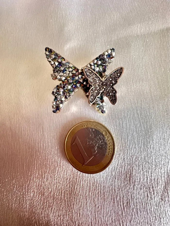 Broche double papillon scintillante – Éclat féerique - photo numéro 3