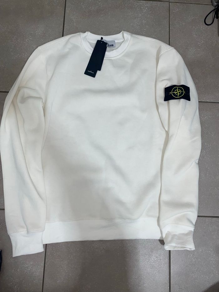 Pull stone island