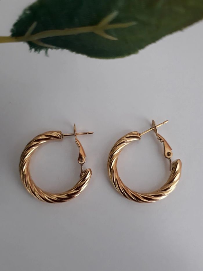 Boucle d'oreille Neuf en acier inoxydable🌿💞