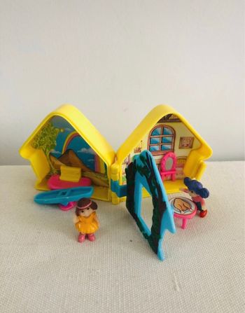 Mini jouet style Polly pocket vintage