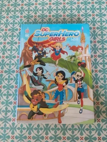 BD Livre DC Super Hero girls