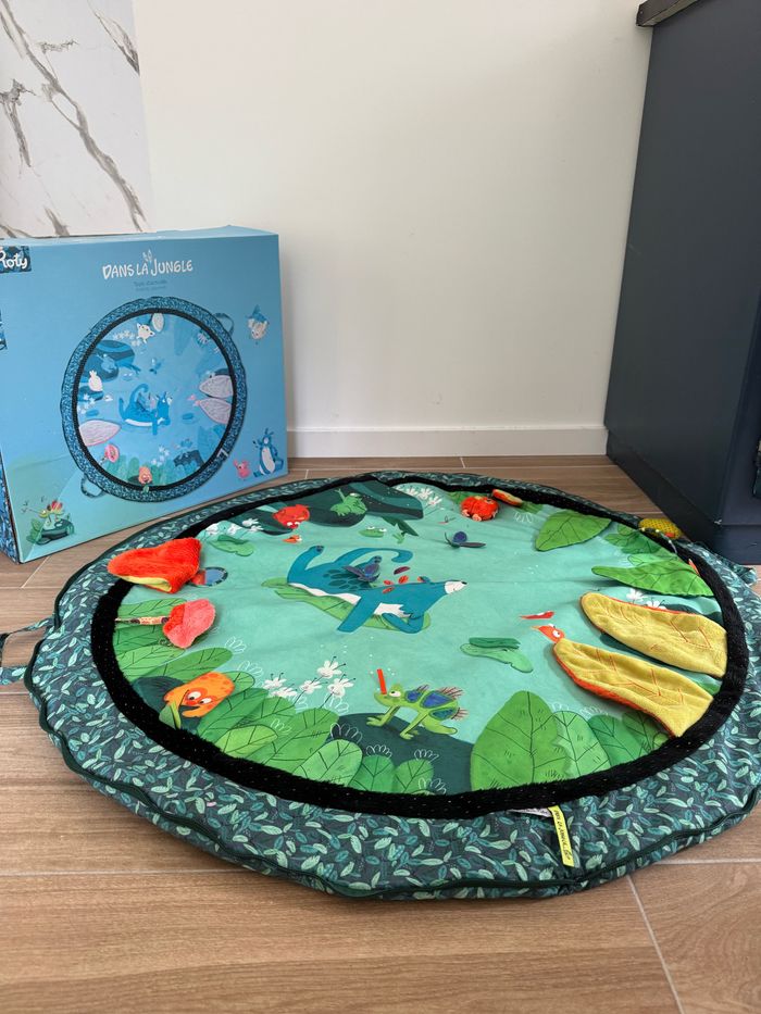 Tapis d’activité « dans la jungle » Moulin Roty