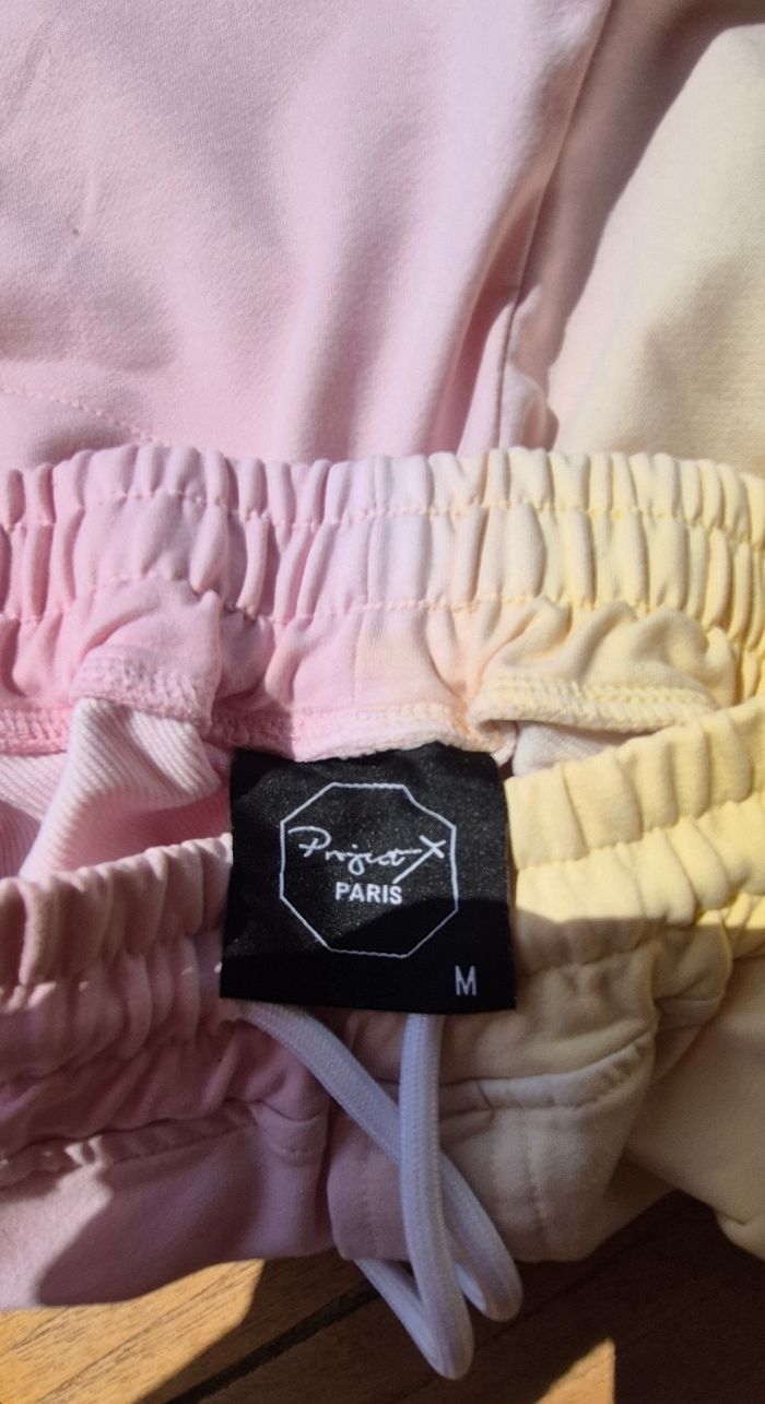 Short jaune et rose - photo numéro 3