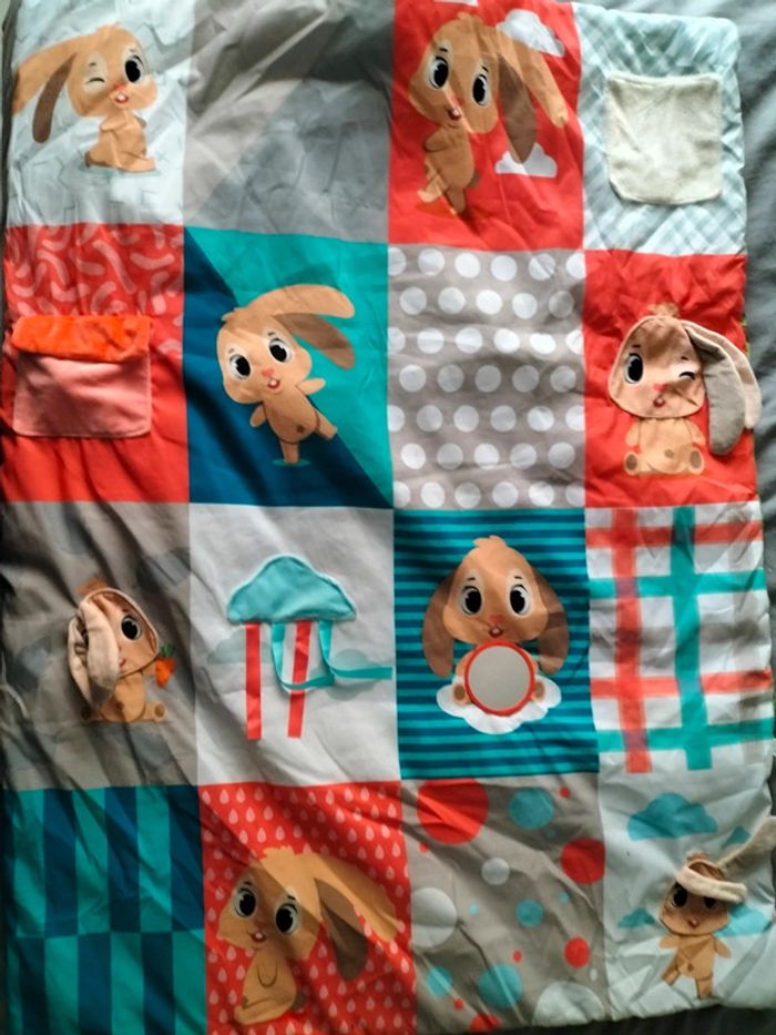 Tapis d'éveil double face