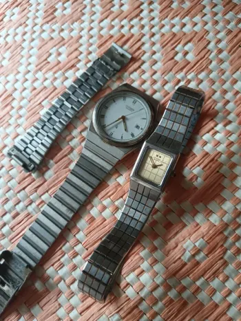 Lot de 2 montres Citizen
