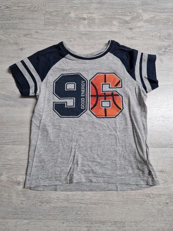 Tee-shirt gris et bleu marine Okaïdi 10 ans basket-ball