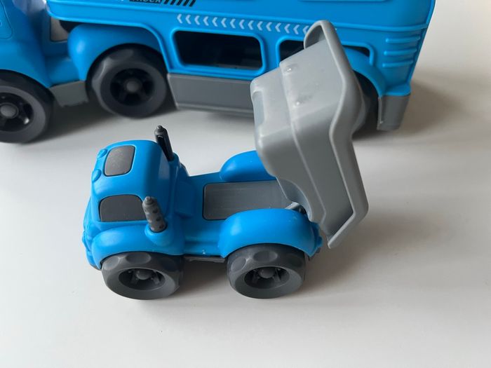 Camion transporteur en TBE - photo numéro 3