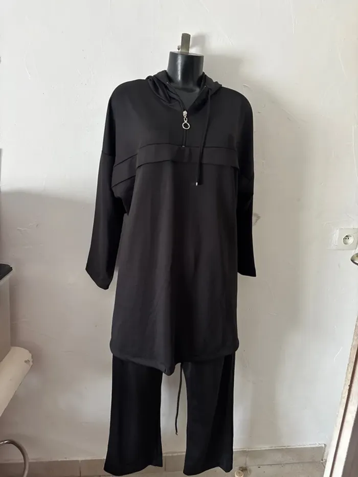 Ensemble, Femme, 758
