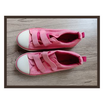 Paire de chaussures filles taille 32