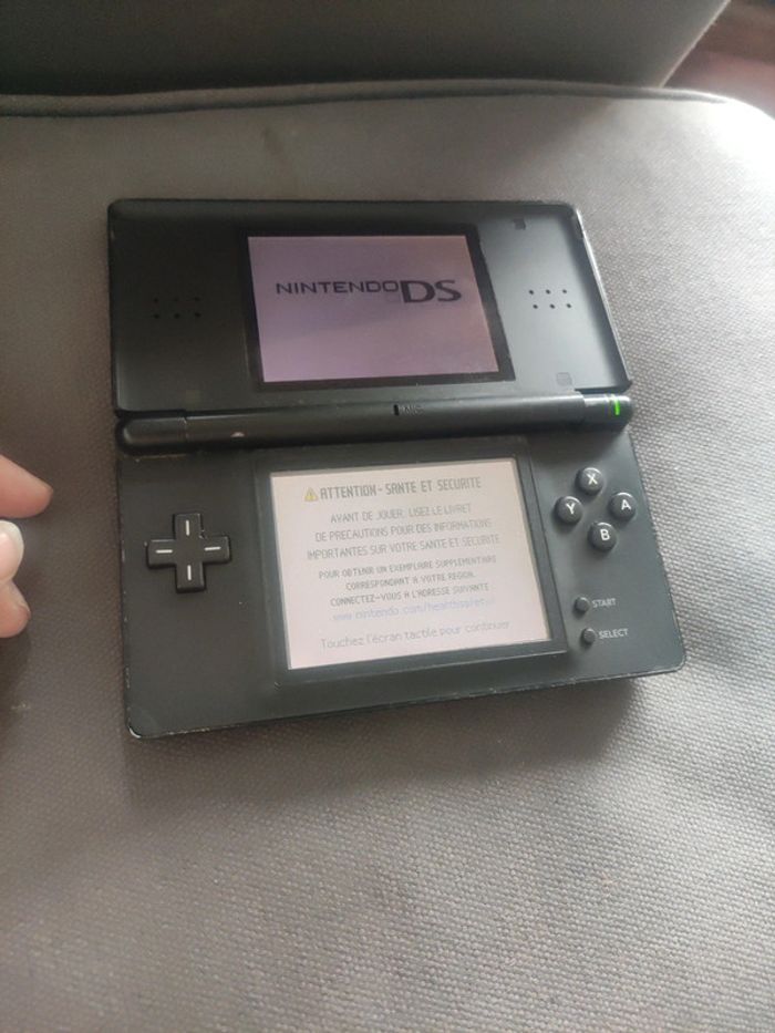 Nintendo ds lite noire - photo numéro 5