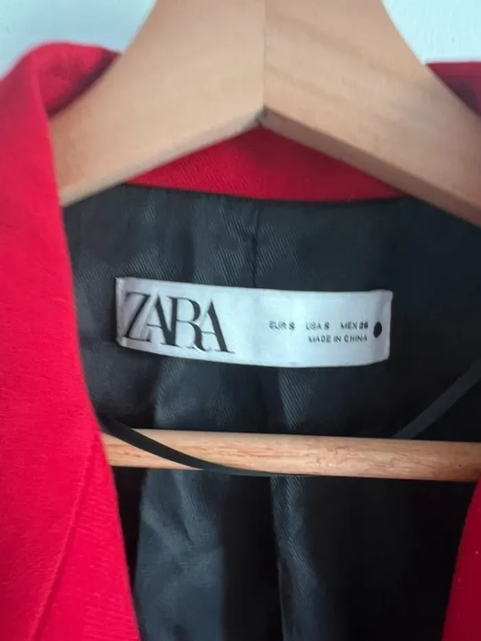Blazer rouge Zara - photo numéro 4