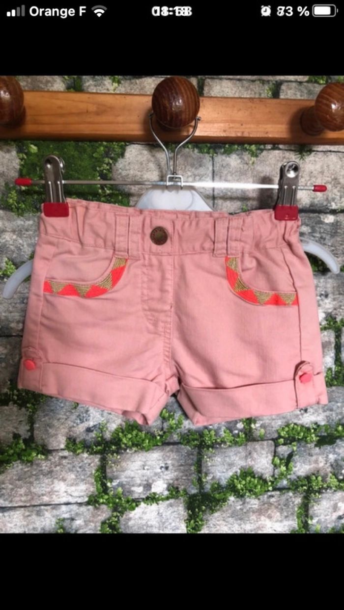 Short 3 ans