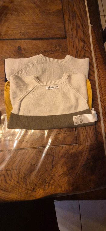 Pull rayé