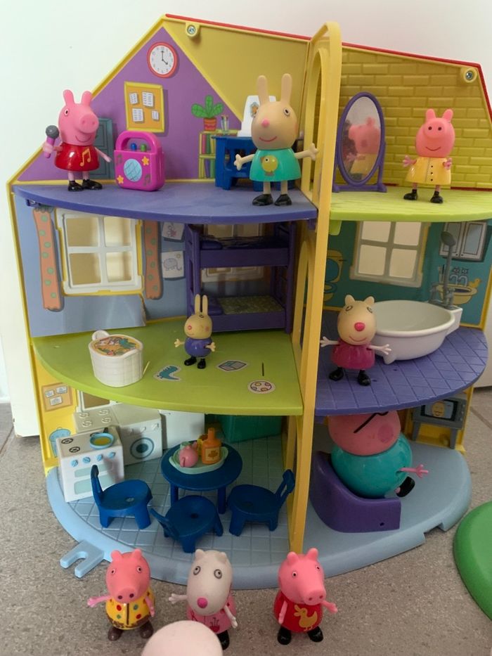 Lot Peppa pig maison parcs et figurines - photo numéro 7
