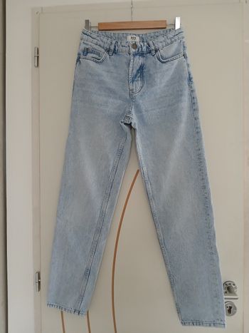 Jean BZB Taille 34 coupe relaxed 