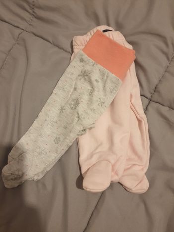 Lot de 2 pantalons avec pieds intégrés 1M
