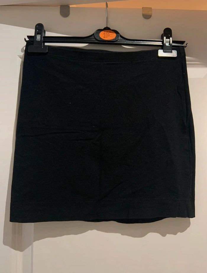 🌸 Minijupe H&M Basic noire taille S 36 en coton et elasthane