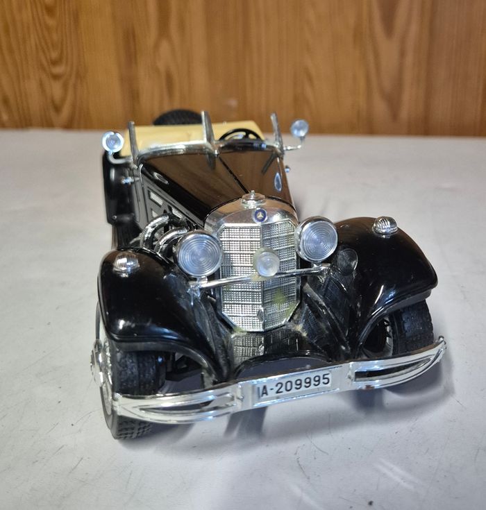 Voiture miniature Bburago Mercedes benz 500k roadster 1936 1/20 - photo numéro 2