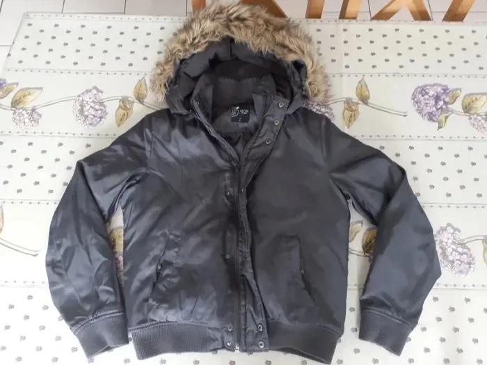 Blouson Gémo Taille L neuf