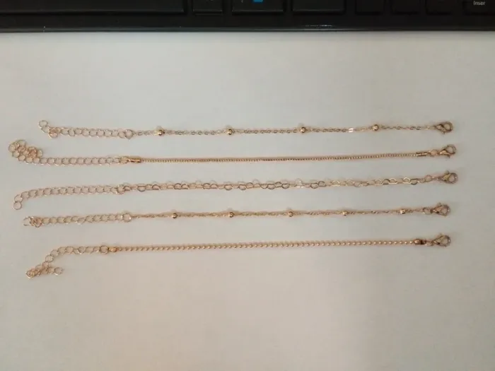 Lot de 5 bracelets dorés fantaisies neufs - photo numéro 2