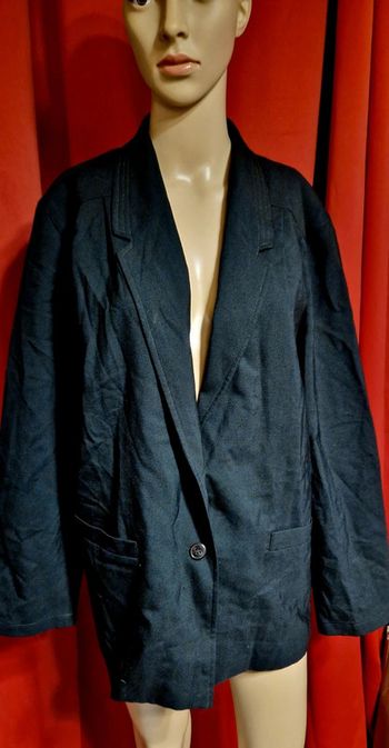 Veste noire legere pure laine vierge taille 46