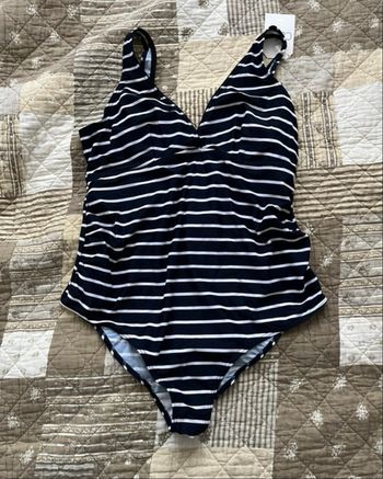 Maillot de bain 1 pièce taille 44