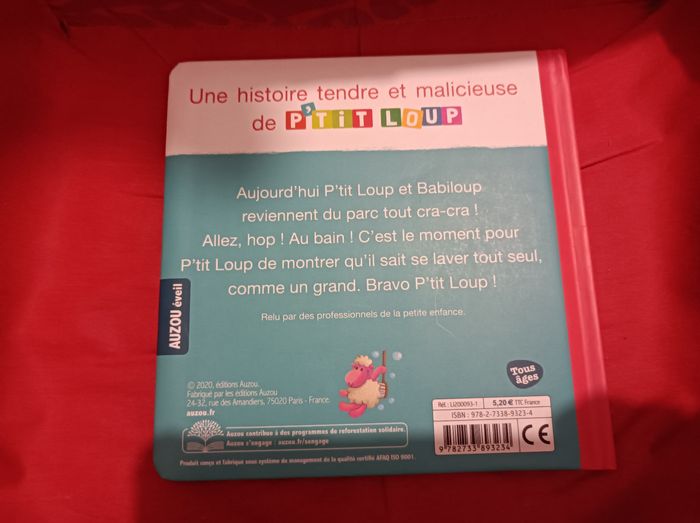 Livre p'tit loup se lave tout seul - photo numéro 2