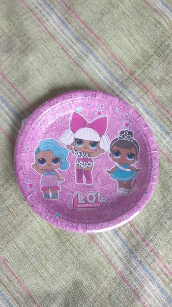 10 assiettes poupee lol