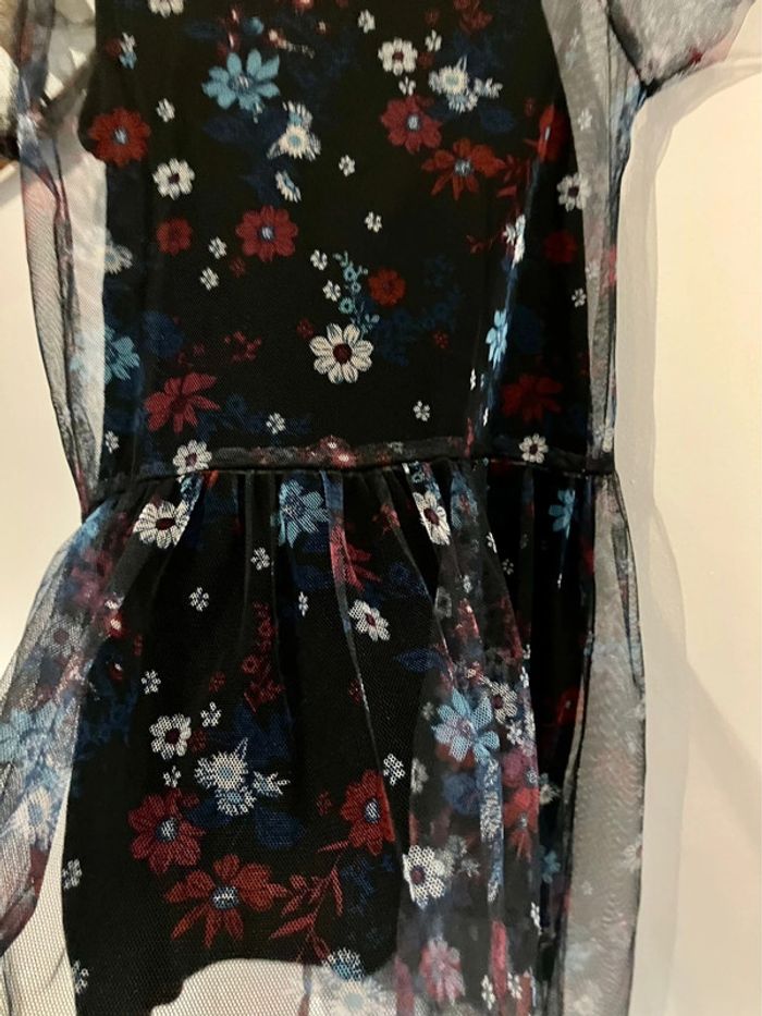 Robe noir et tulle fleuri taille 6 ans Kiabi - photo numéro 2