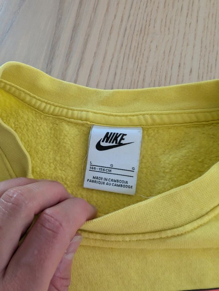 Sweat Nike jaune - photo numéro 3