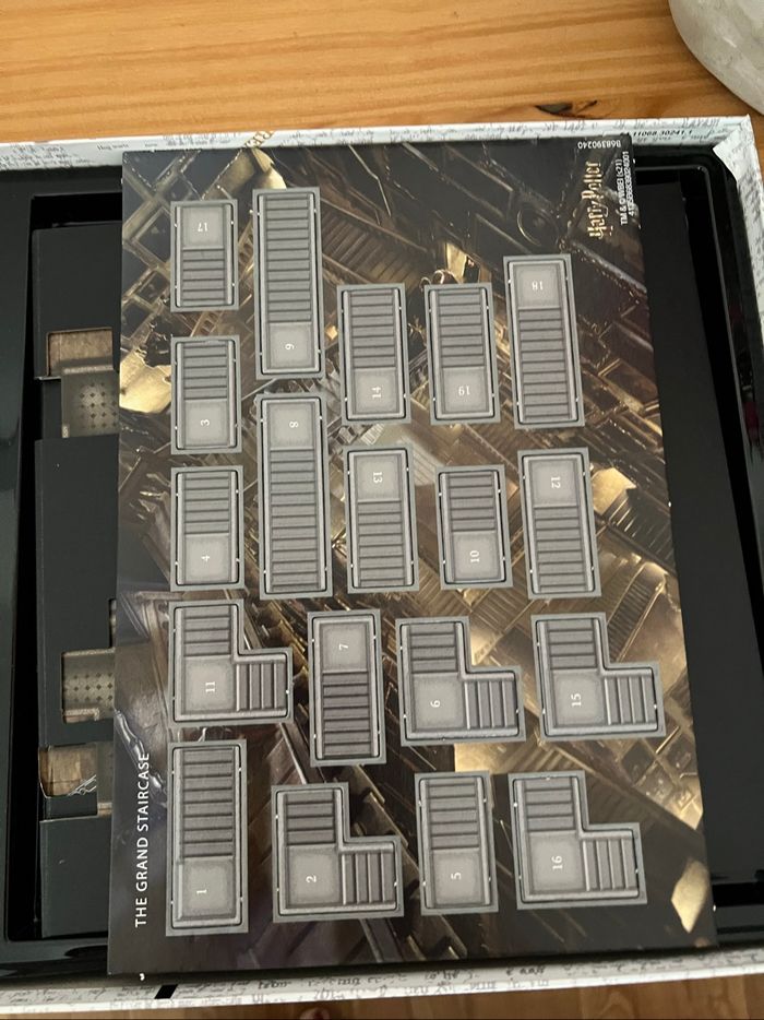 Jeux de société, les escaliers de Poudlard - photo numéro 4