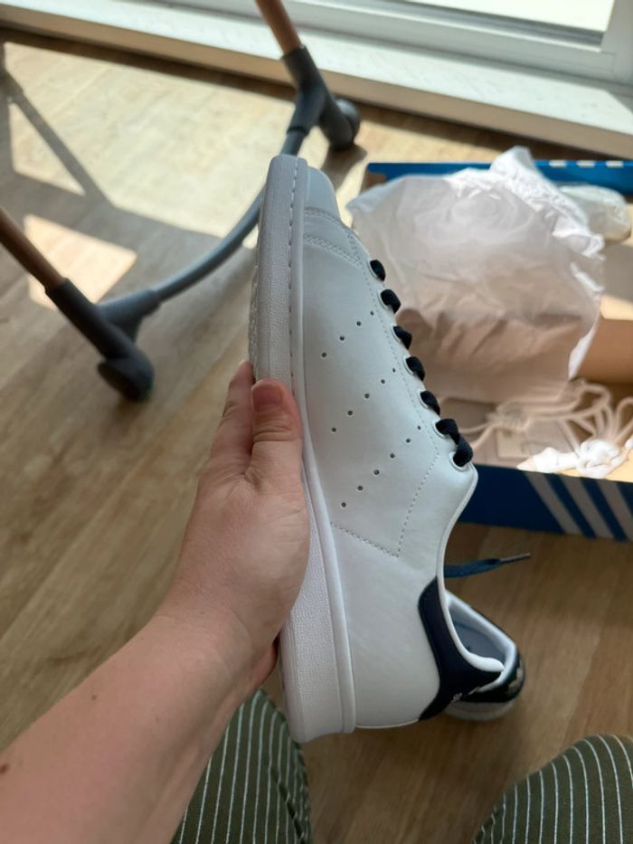 Stan smith bleu et blanche Renault r5 adidas - photo numéro 14
