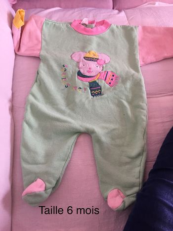 Pyjama vert Taille 6 mois