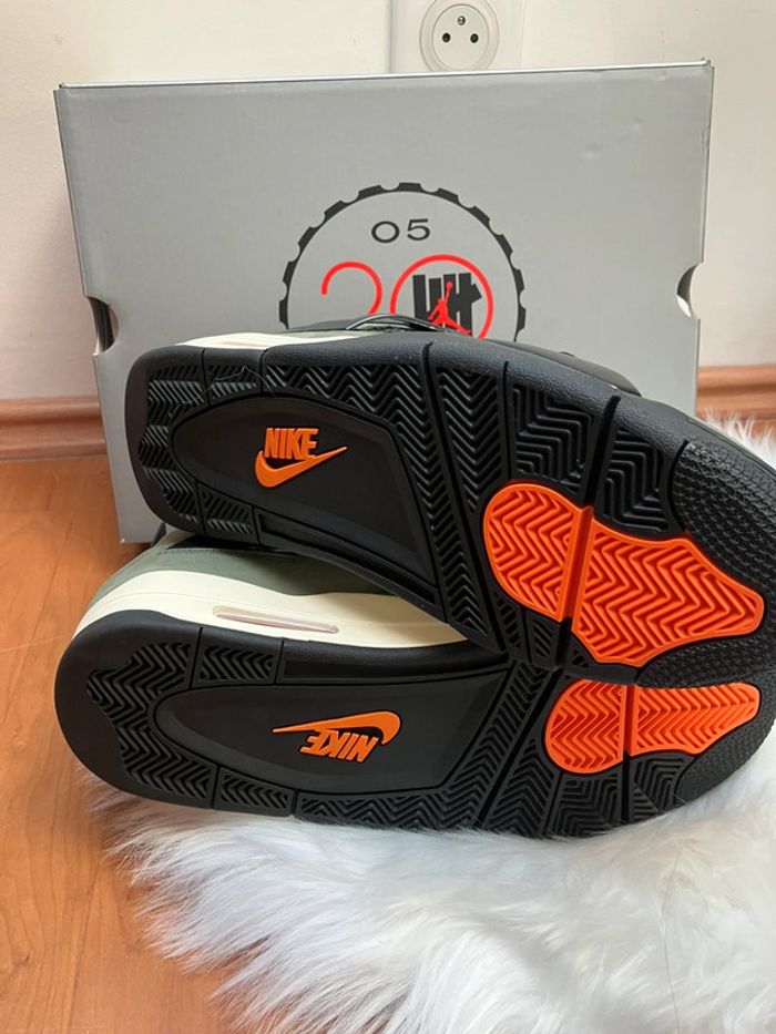 Jordan 4 retro OG undefeated 2025 44 - photo numéro 5