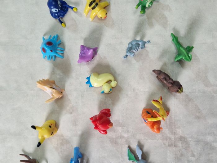 Lot de 24 petites figurines pokemon - photo numéro 7