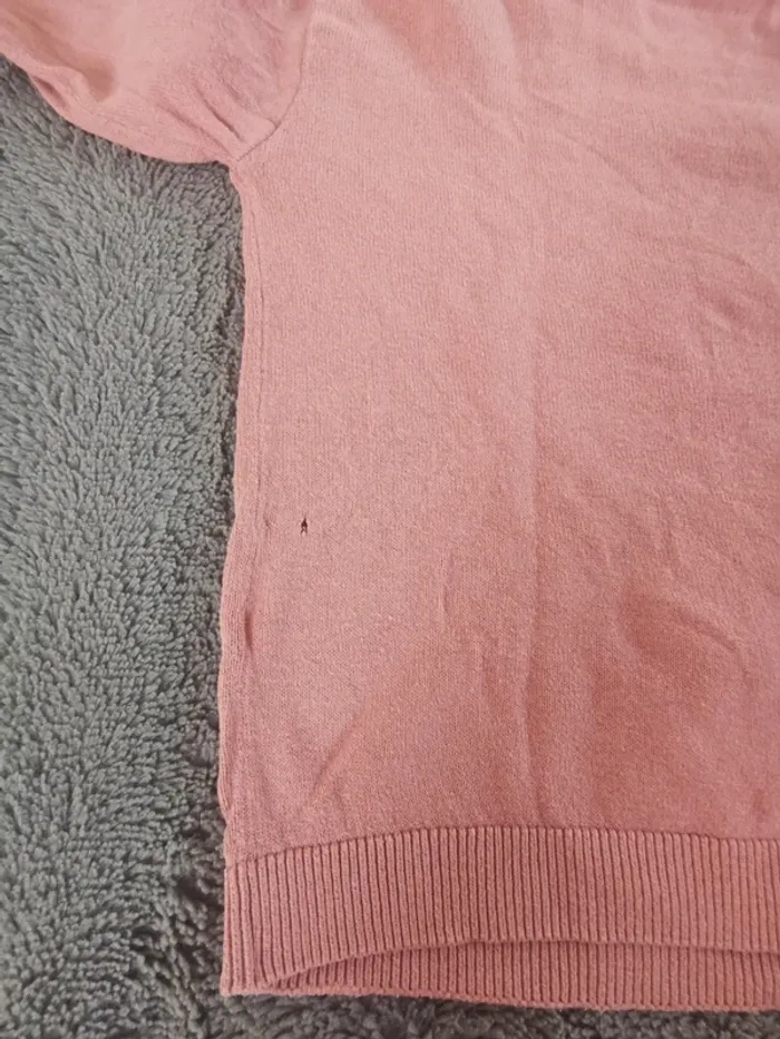 3 pulls légers en bon état 5/6 ans - photo numéro 4