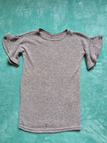 Tres belle robe courte 4 ans