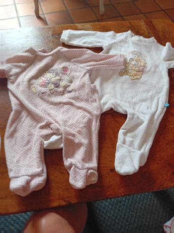 Lot 2 pyjamas