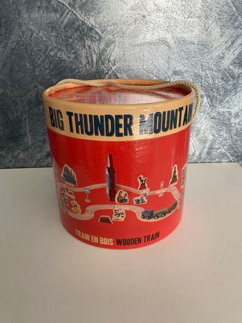 Train bois big thunder Mountain